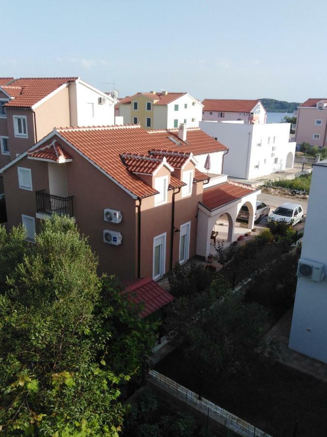 Apartment Ninic Srima Dış mekan fotoğraf