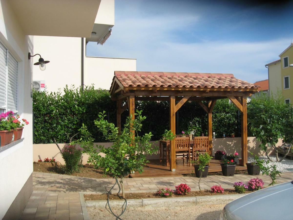 Apartment Ninic Srima Dış mekan fotoğraf